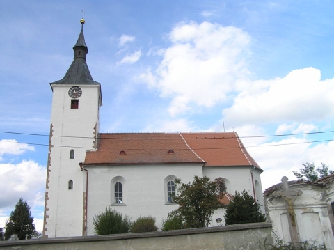 Kostel sv. Martina v Dolních Loučkách